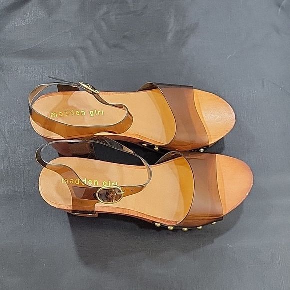 BRAND NEW MADDEN GIRL WOMEN’S LIFFT HEELED SANDAL - Picture 6 of 16